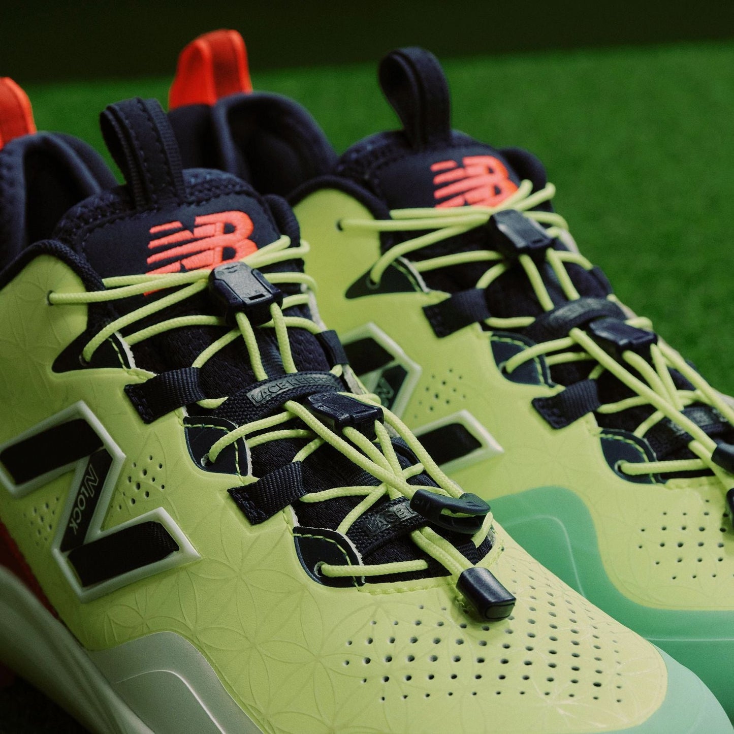 New Balance Men's Fuelcell Lindor 3 Comp Baseball Cleats