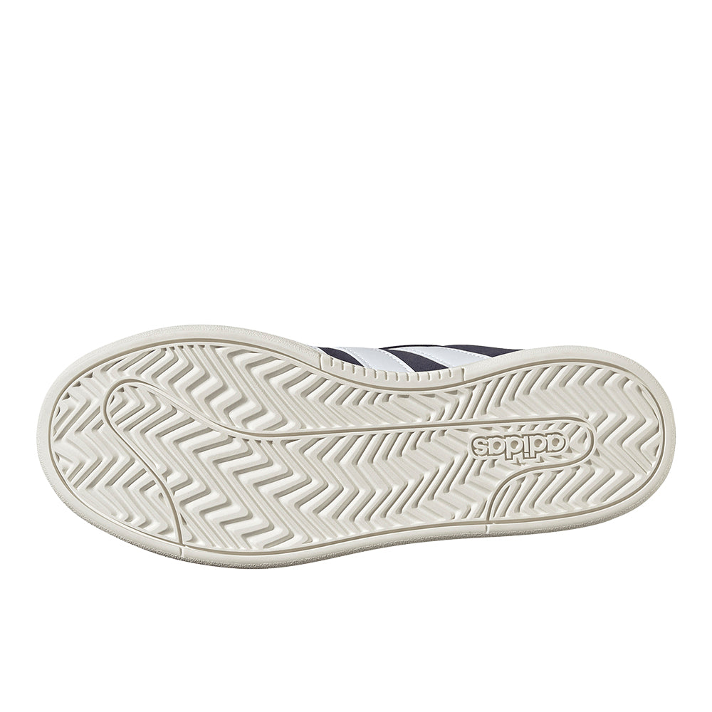 Grand Court Alpha 00s Lace Up Sneakers